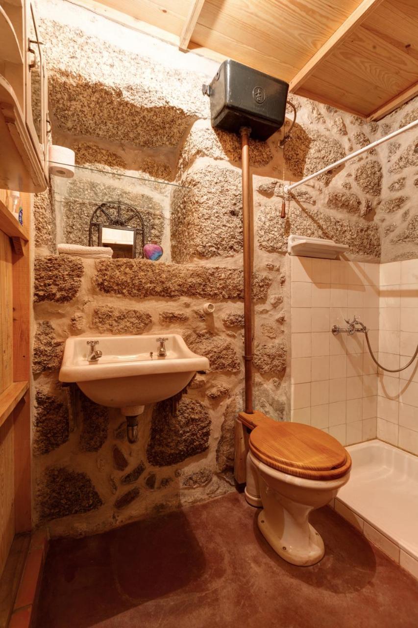 Chale Da Quinta "Lavoura Da Bouca - Fruta Bio" Guest House Celorico De Basto Room photo